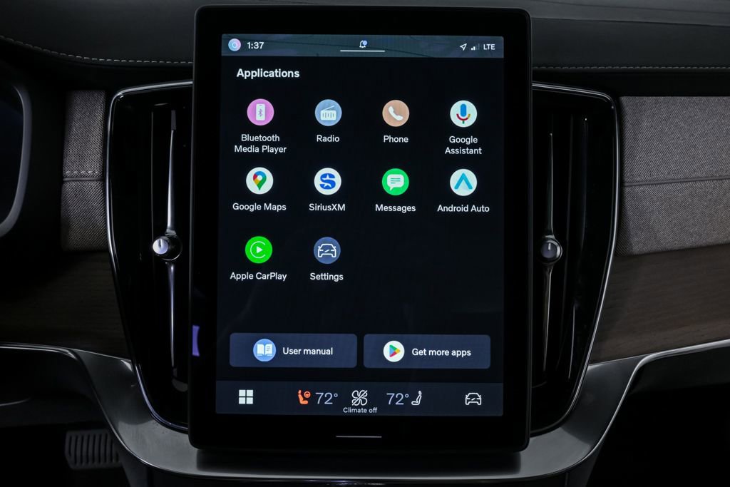 Certified 2025 Volvo XC90 B6 Core w/ Climate Package image 15