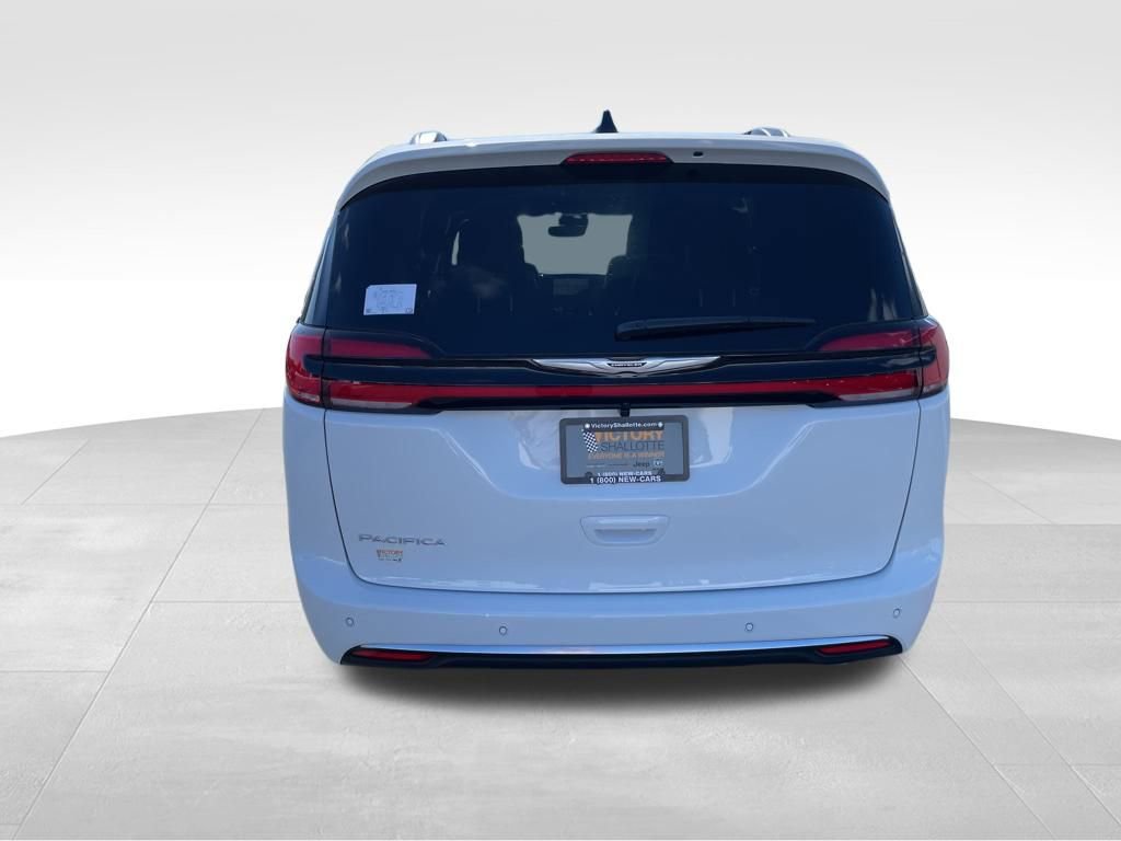 New 2026 Chrysler Pacifica Pinnacle image 7