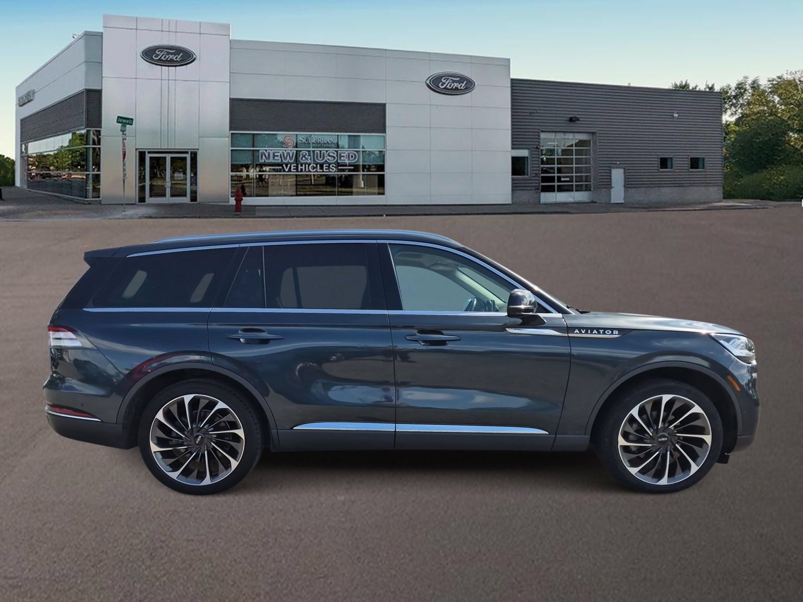 Used 2021 Lincoln Aviator Reserve w/ Equipment Group 201A AWD/4WD image 10
