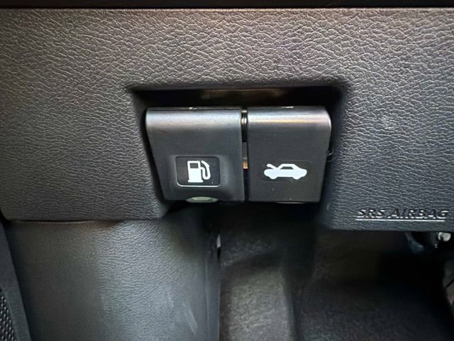 New 2025 Nissan Versa SV w/ Trunk Package image 25