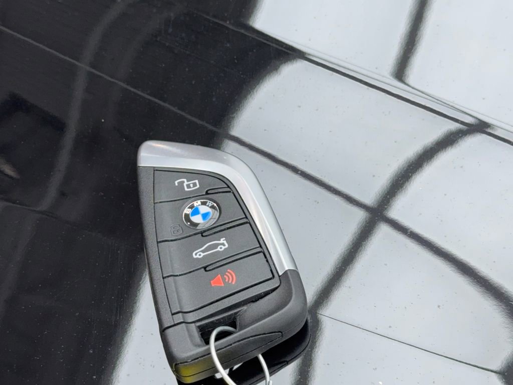 Used 2025 BMW i4 eDrive40 image 65