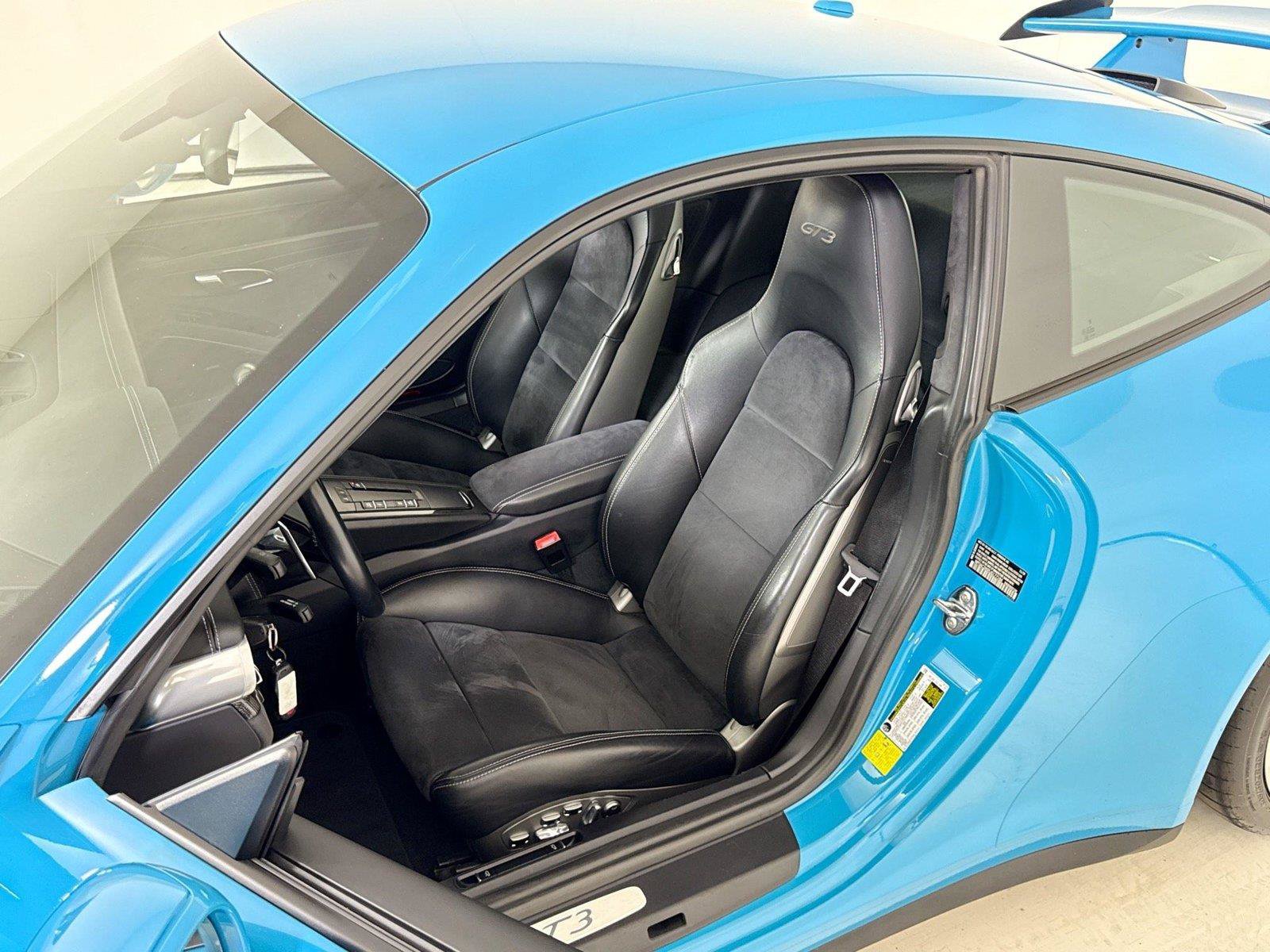 Used 2018 Porsche 911 GT3 w/ Sport Chrono Package RWD image 13