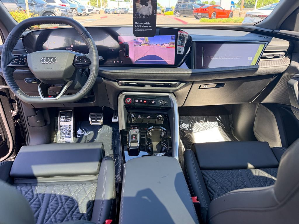 New 2025 Audi SQ5 Prestige image 27