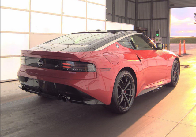 Certified 2025 Nissan Z Performance w/ Floor Mat Package RWD image 5