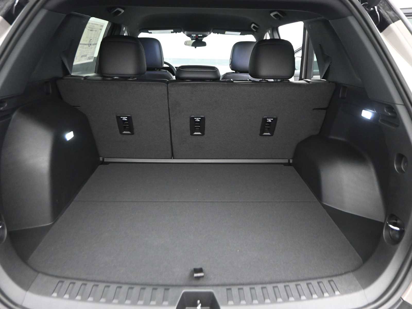 New 2026 GMC Terrain Elevation w/ Elevation Premium Package AWD/4WD image 14