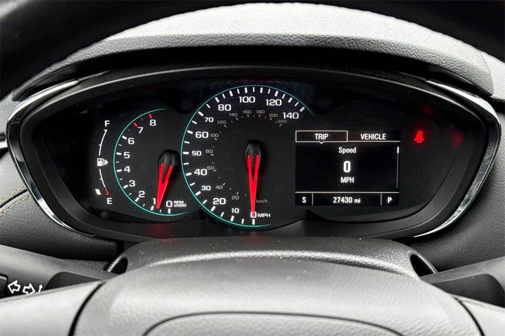 Used 2022 Chevrolet Trax LT w/ Midnight Edition image 34