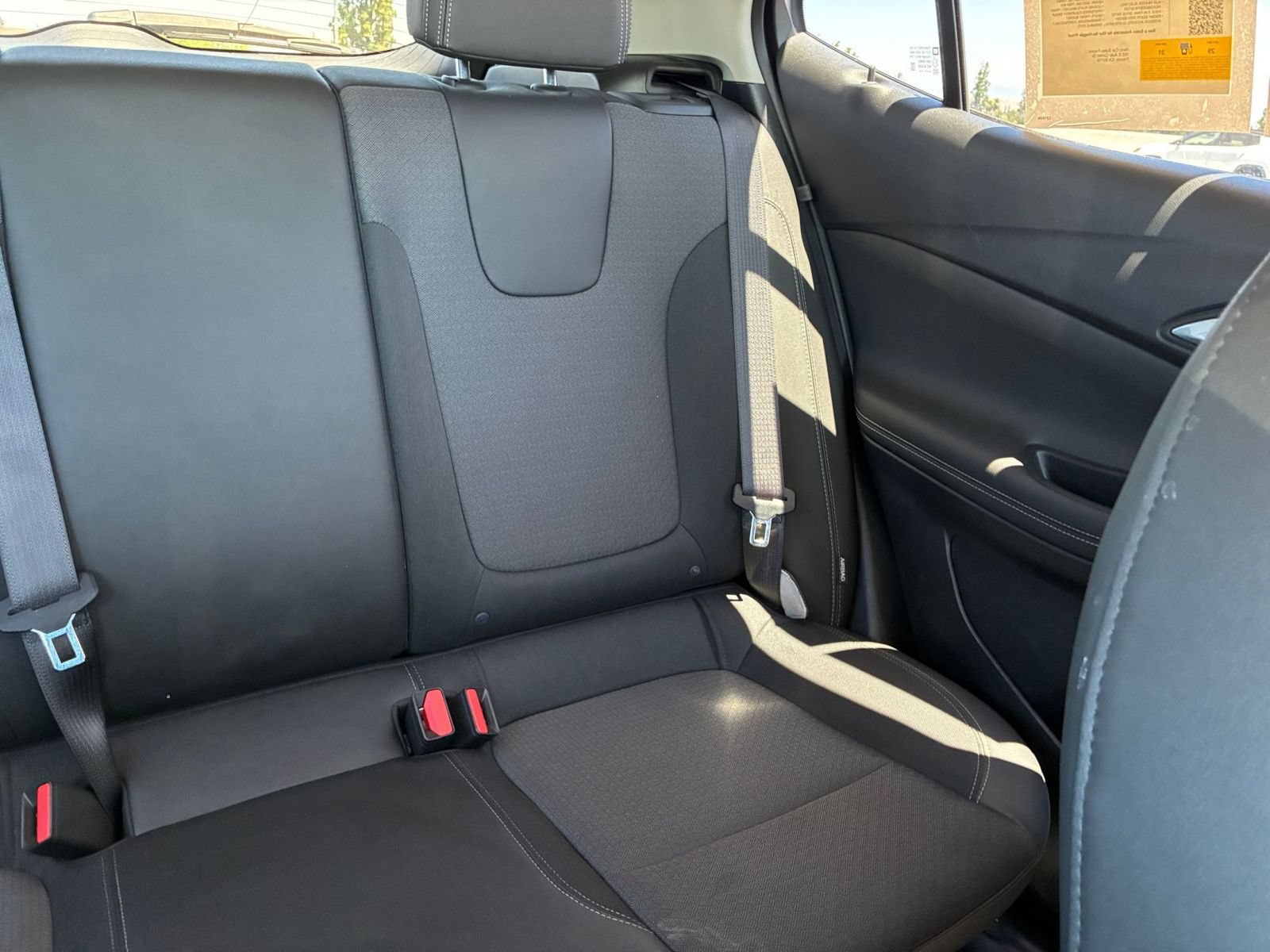 Used 2025 Buick Encore GX Preferred FWD image 35