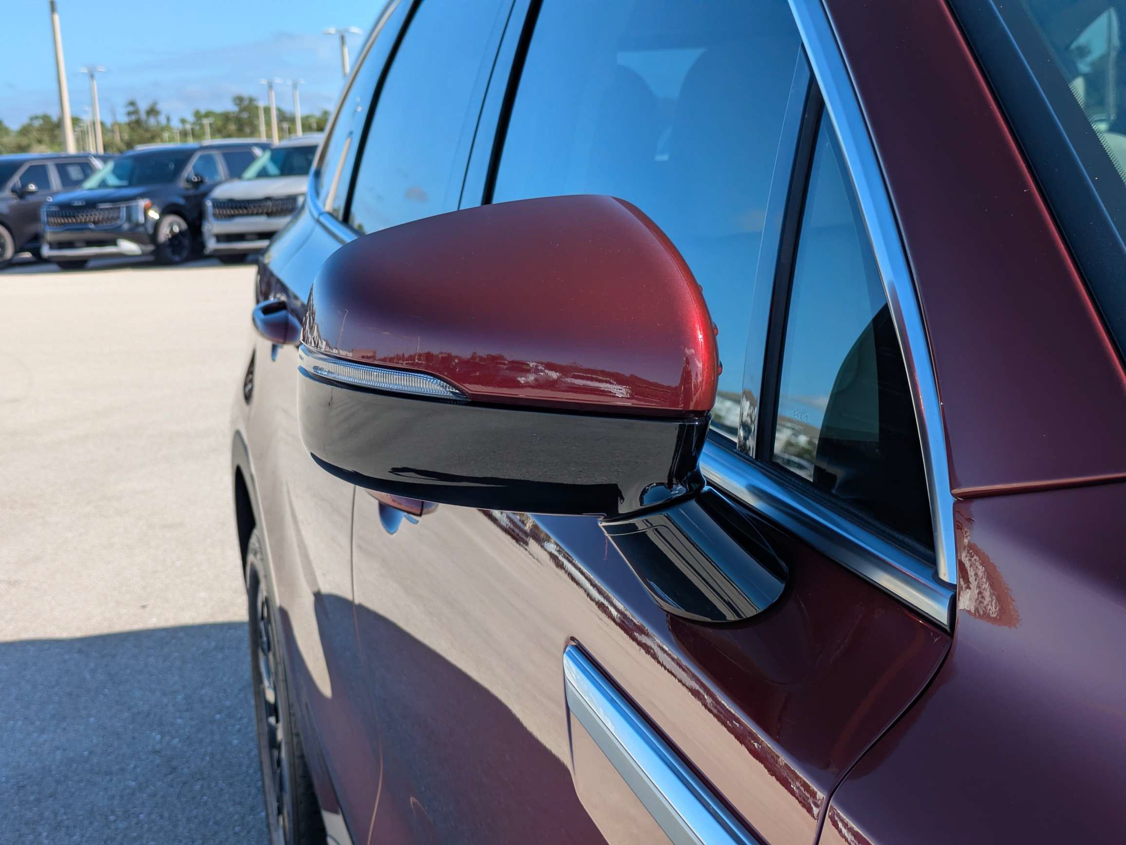 Certified 2025 Kia Sorento S FWD image 12