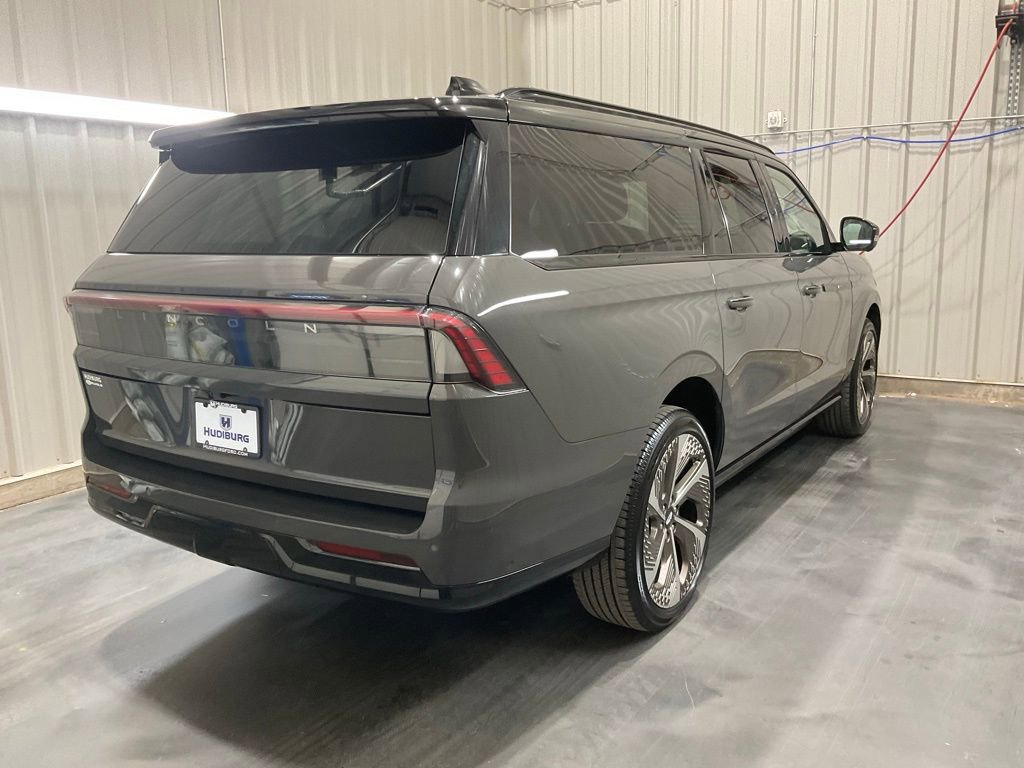 Used 2025 Lincoln Navigator L Black Label w/ Black Label Special Edition image 29