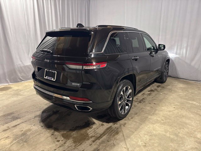 Used 2023 Jeep Grand Cherokee Overland AWD/4WD image 26