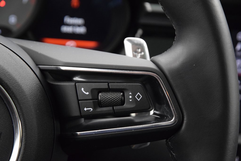 Used 2023 Porsche Macan S image 25