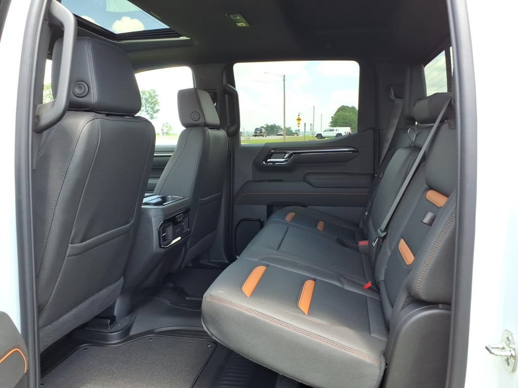 New 2026 GMC Sierra 1500 AT4 w/ AT4 Premium Package AWD/4WD image 15