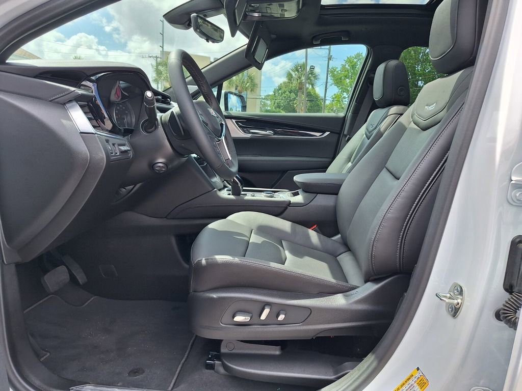 New 2026 Cadillac XT5 Premium Luxury w/ Driver Assist Package FWD image 12