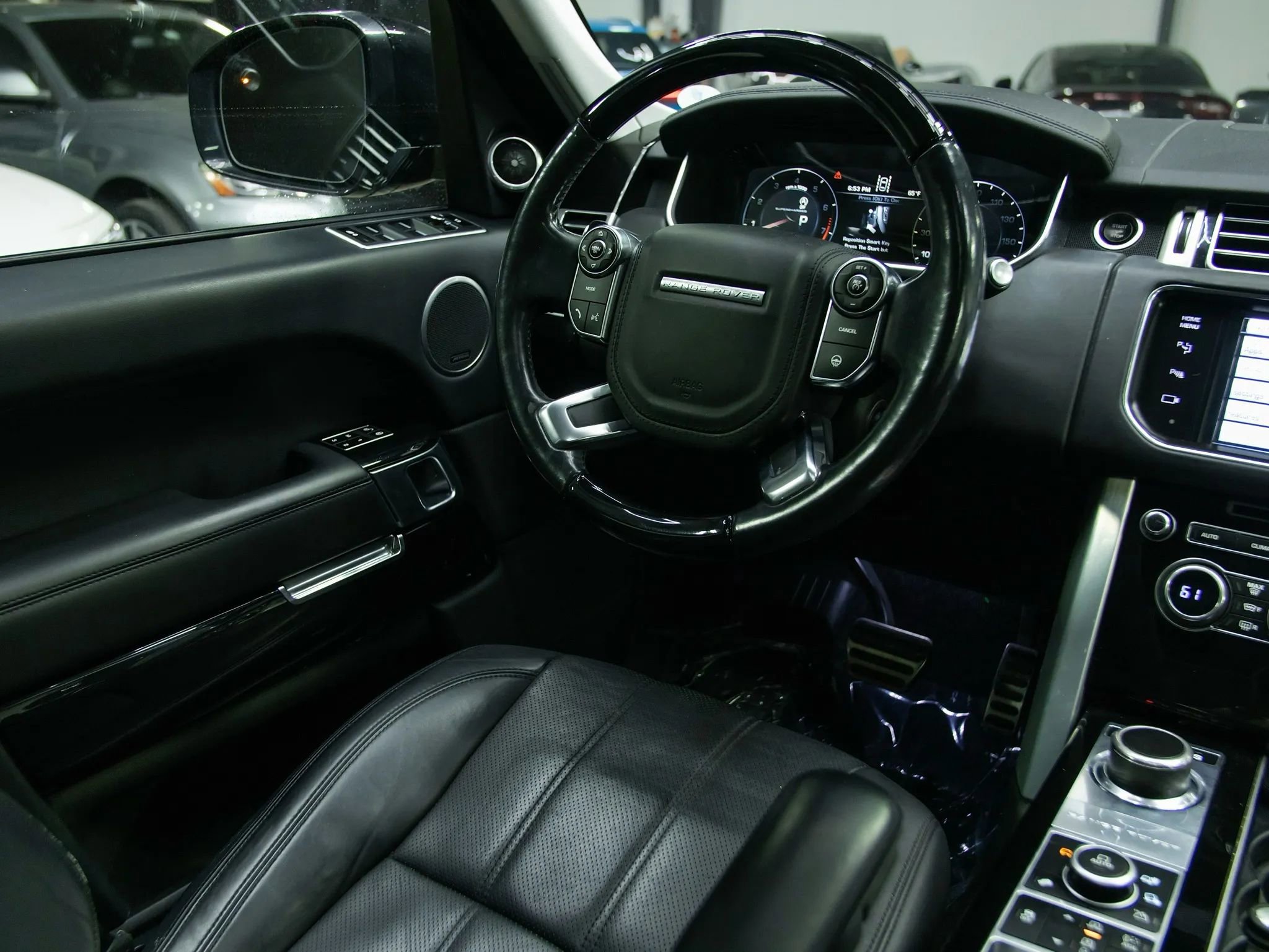 Used 2015 Land Rover Range Rover Supercharged image 38