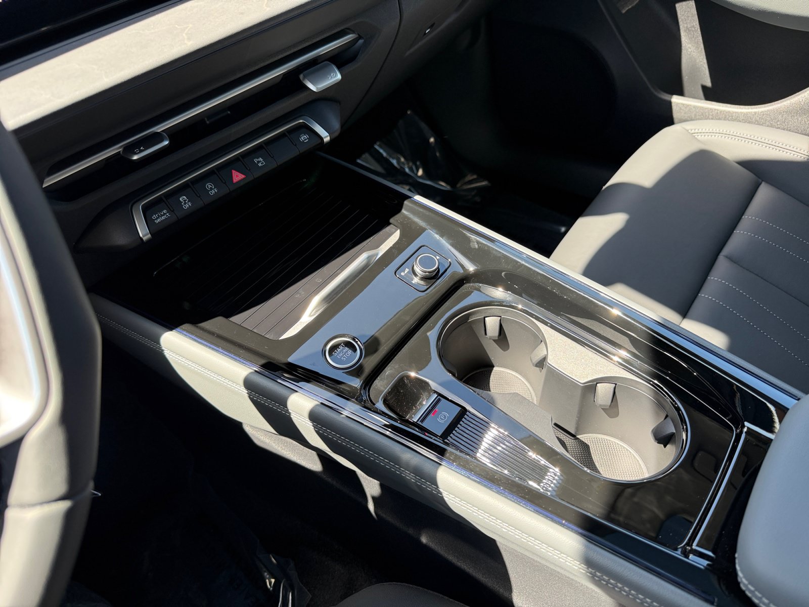 New 2026 Audi Q3 quattro 2.0T AWD/4WD image 13