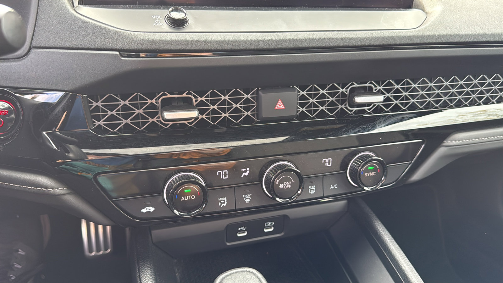 Used 2024 Honda Accord Sport image 22