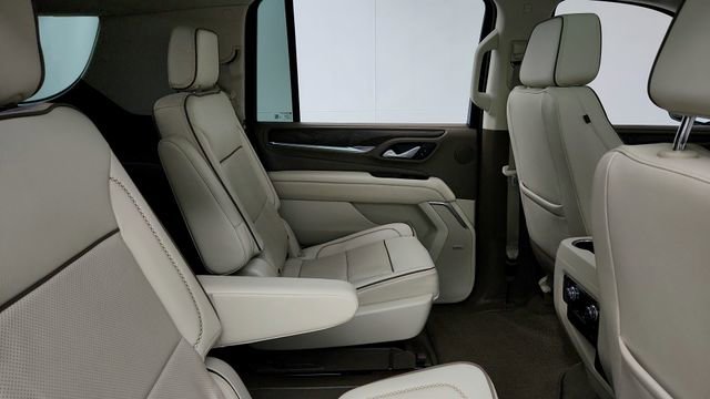 Used 2022 GMC Yukon XL Denali image 22