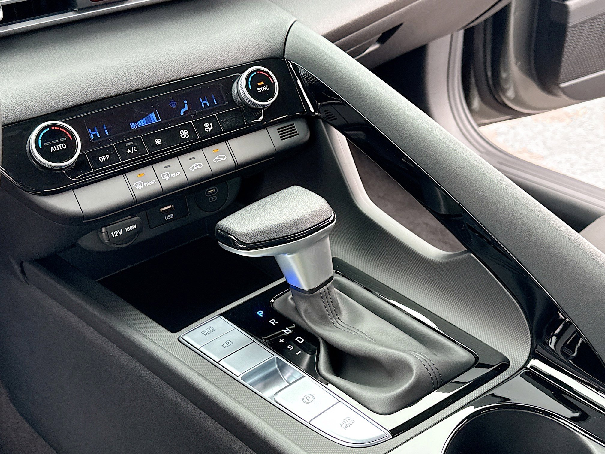 New 2026 Hyundai Elantra Blue FWD image 10