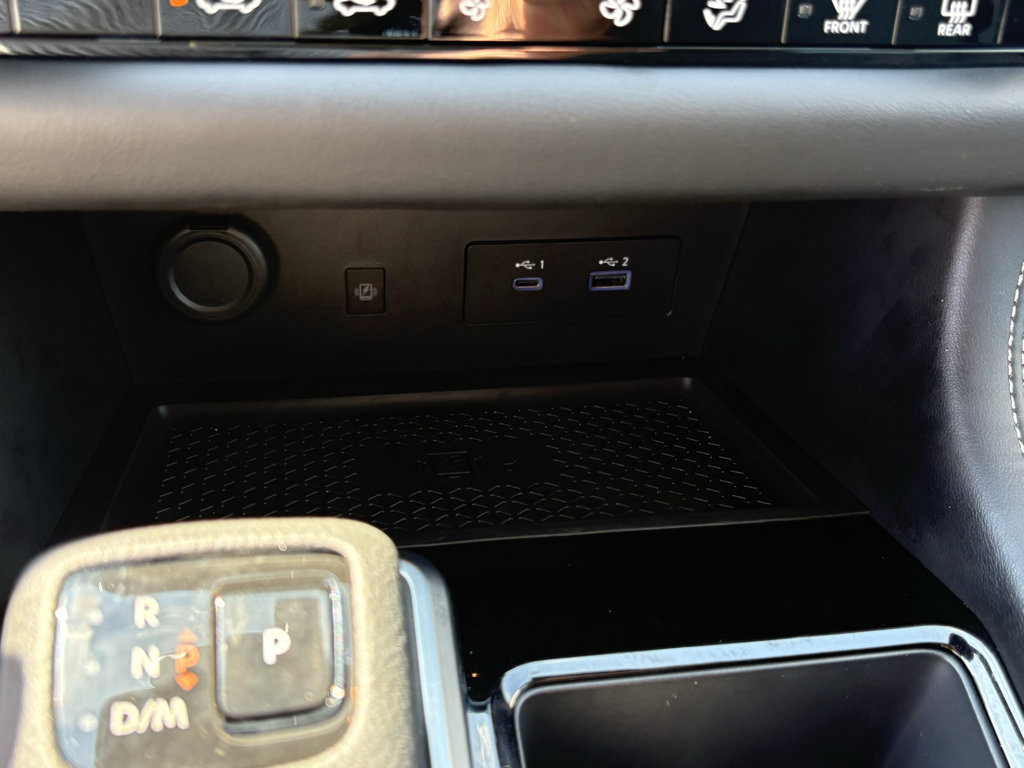 Used 2025 Nissan Pathfinder Platinum w/ Cargo Package AWD/4WD image 16