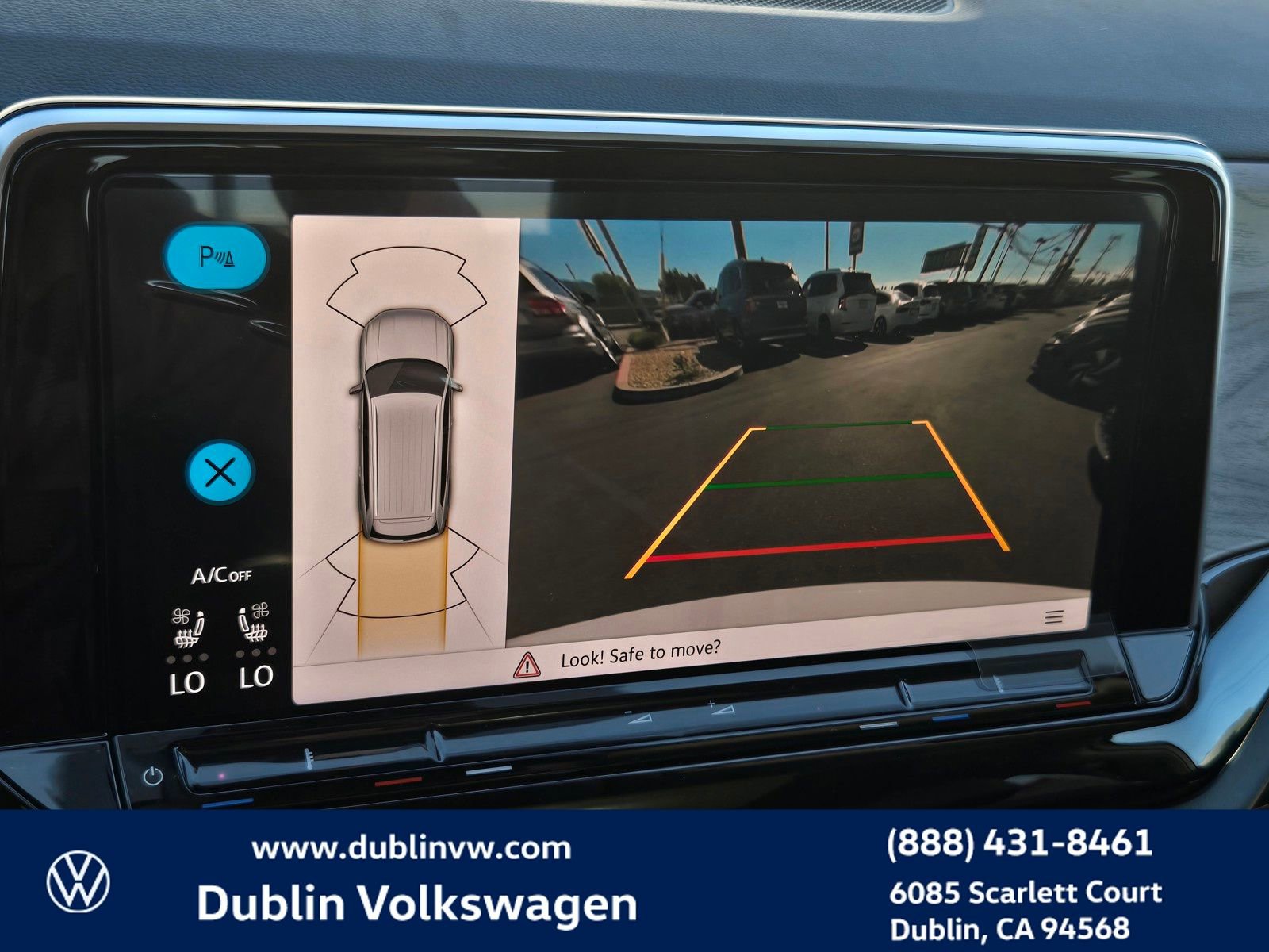 New 2026 Volkswagen Atlas SE FWD image 18