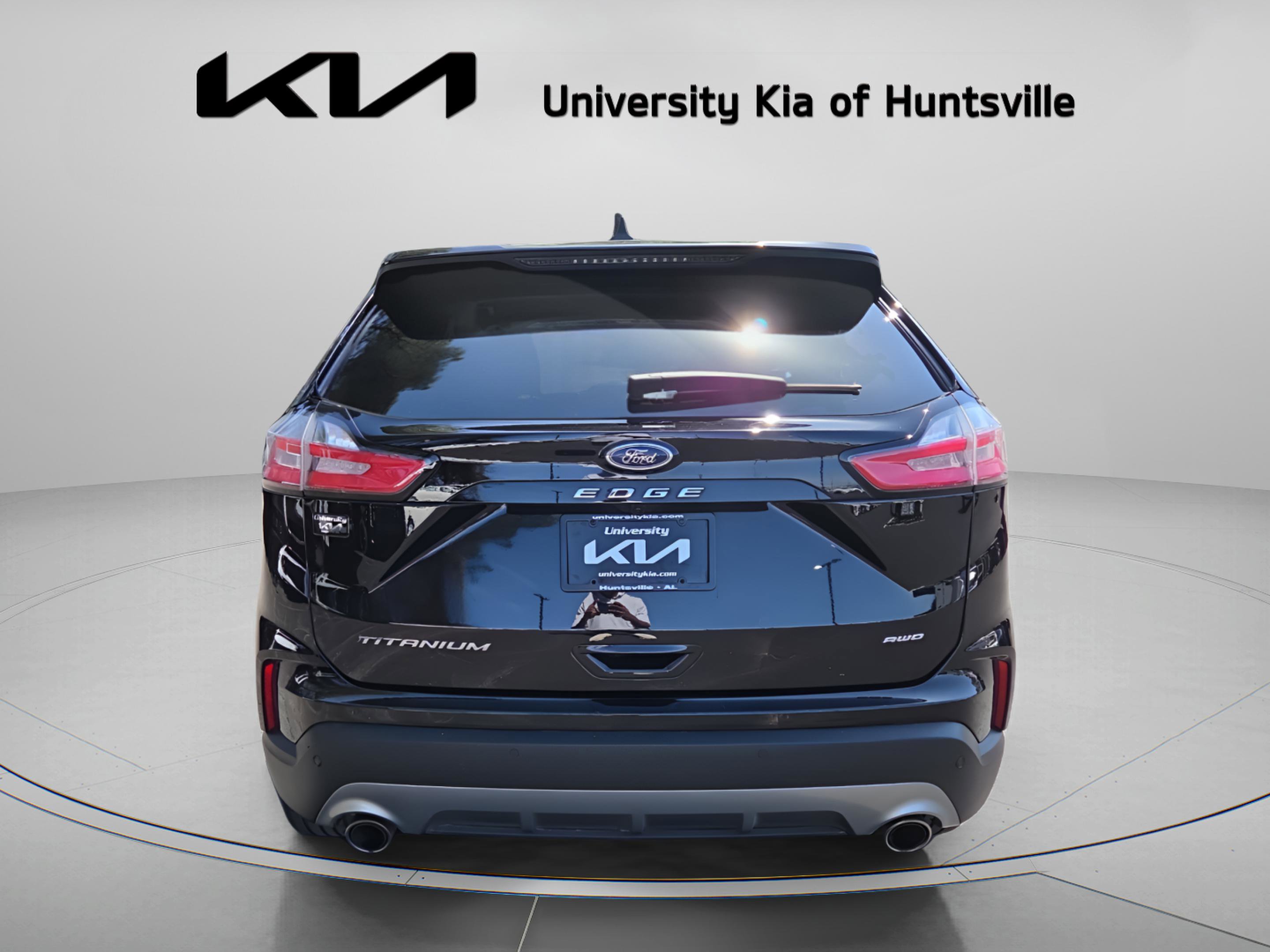 Used 2024 Ford Edge Titanium AWD/4WD image 6