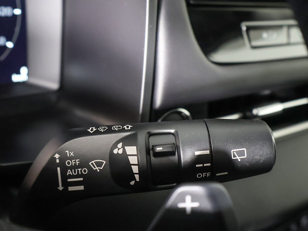 New 2025 Mitsubishi Outlander SE image 46