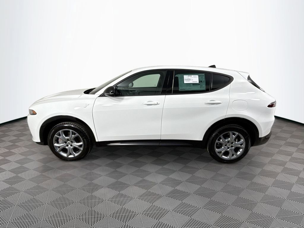 Used 2025 Dodge Hornet R/T AWD/4WD image 5