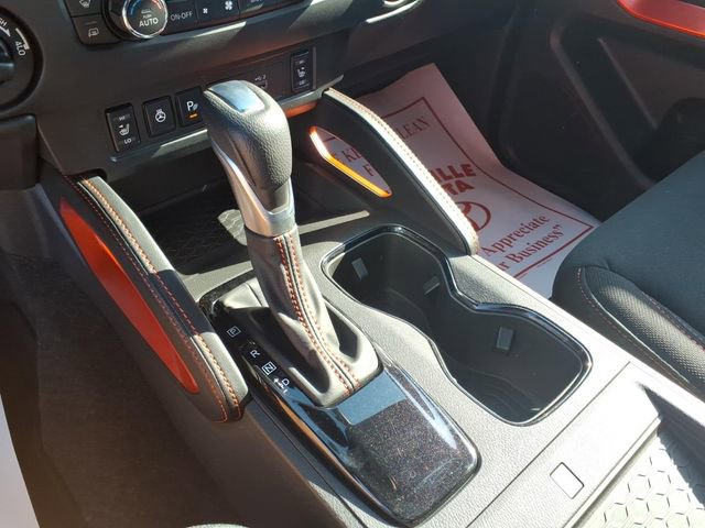 Used 2024 Nissan Frontier PRO-4X w/ Pro Convenience Package image 16