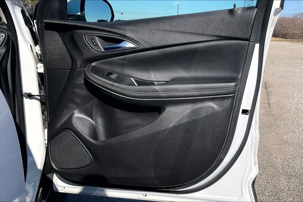 Used 2023 Buick Encore GX Preferred w/ Cold Weather Comfort Package image 29