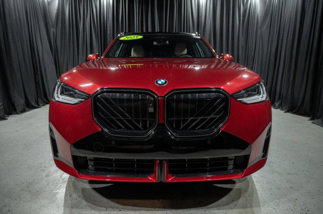 Used 2025 BMW X3 xDrive30i w/ Premium Package image 2