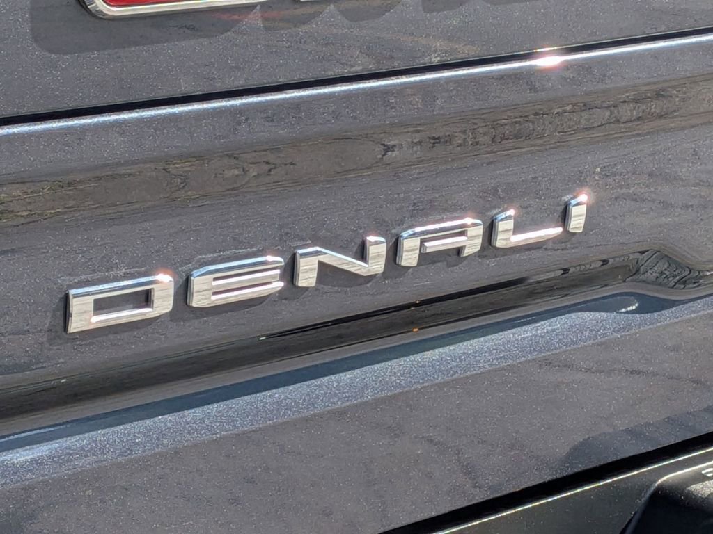 Used 2021 GMC Sierra 1500 Denali w/ Denali Ultimate Package AWD/4WD image 11
