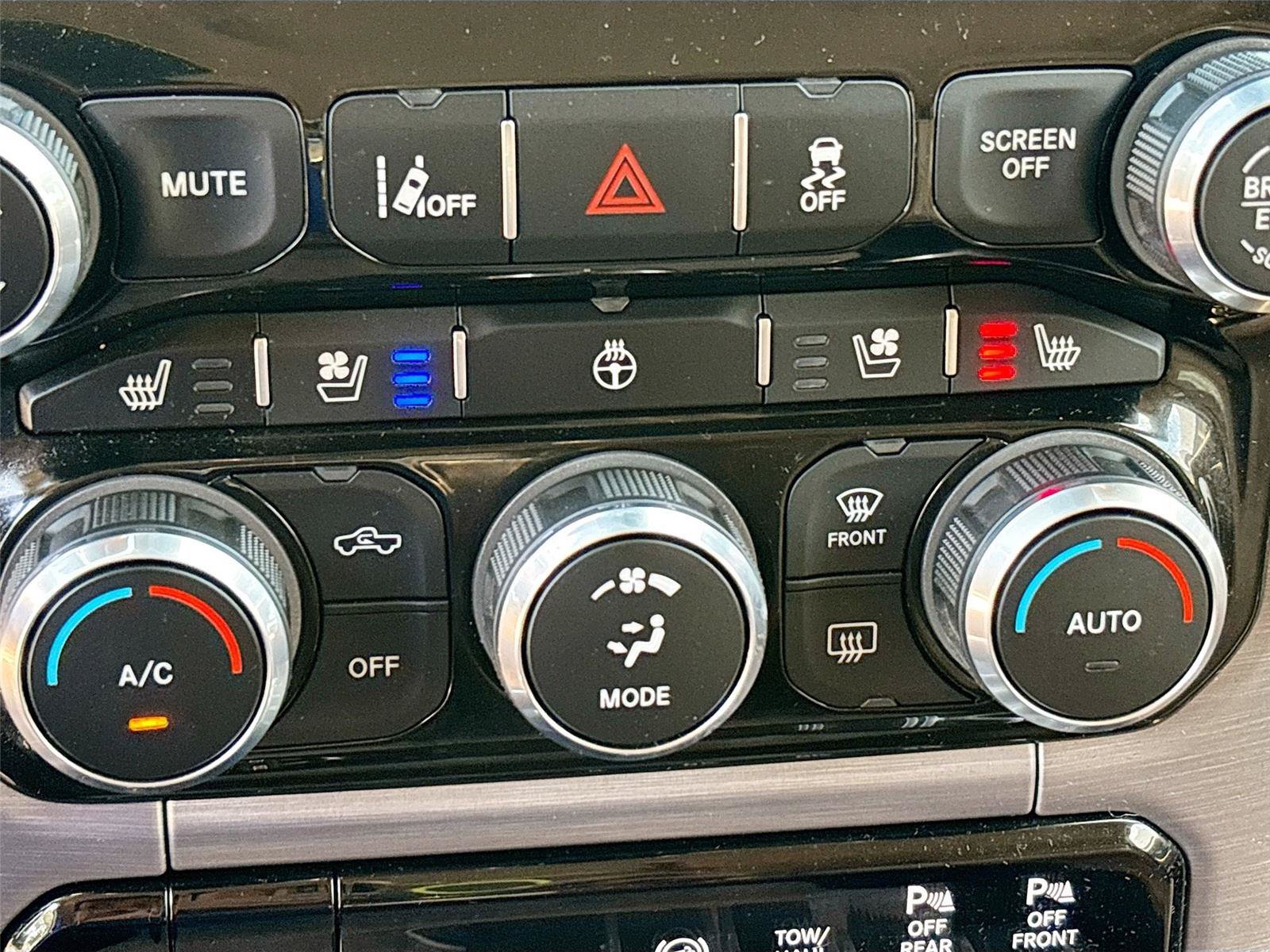 Used 2022 RAM 3500 Limited w/ Safety Group AWD/4WD image 23