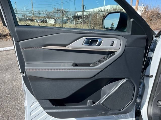 New 2026 Ford Explorer Active AWD/4WD image 11