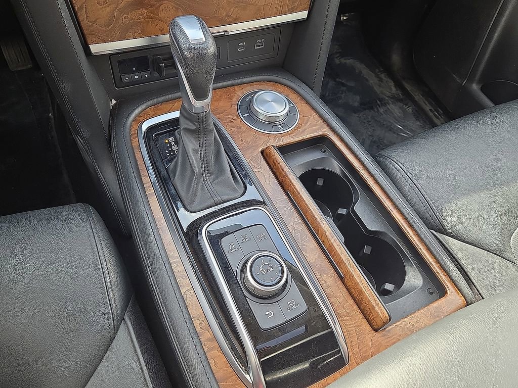 Used 2024 Nissan Armada SL image 28