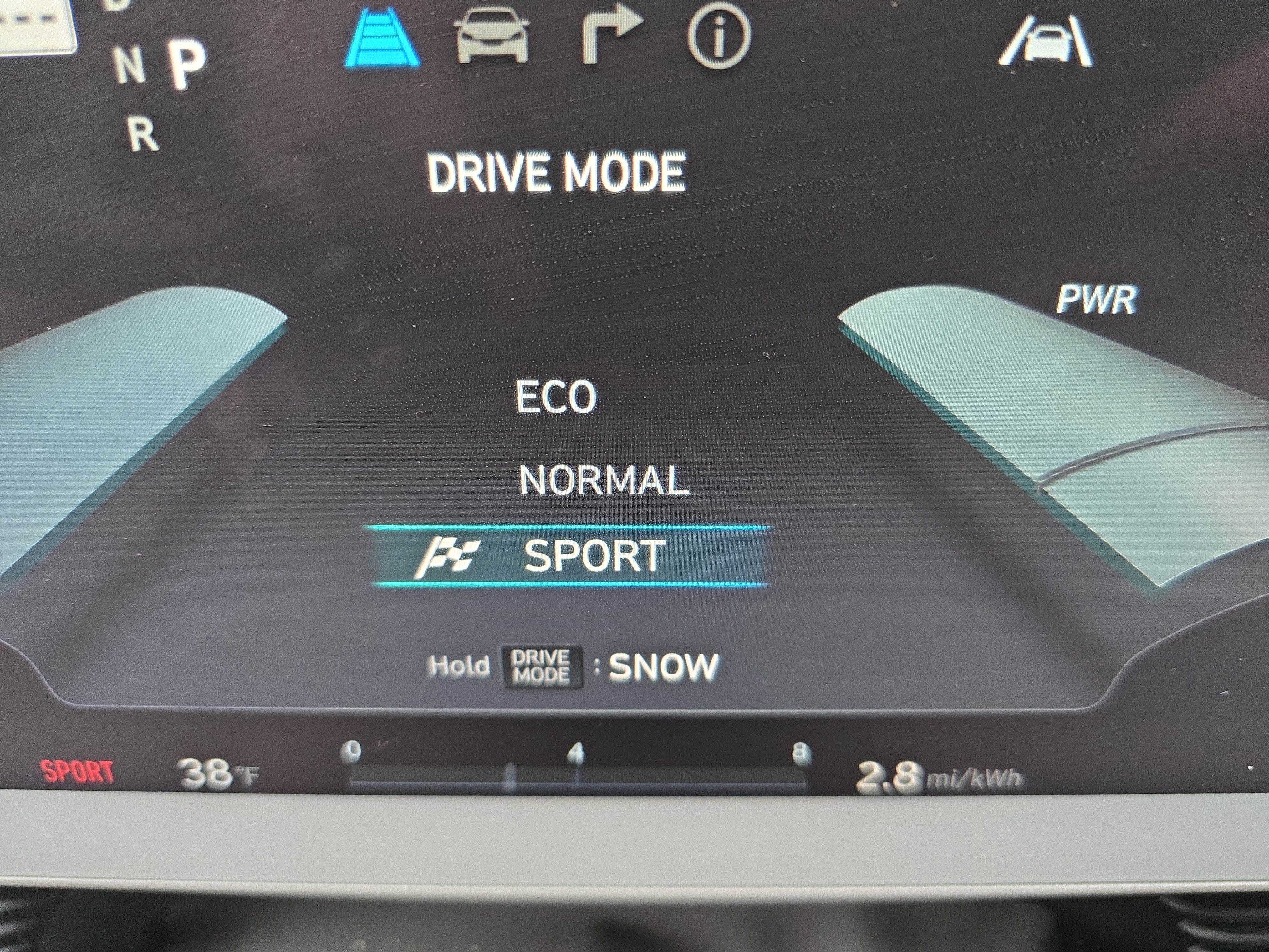 Used 2022 Hyundai Ioniq 5 SE w/ Cargo Package image 25