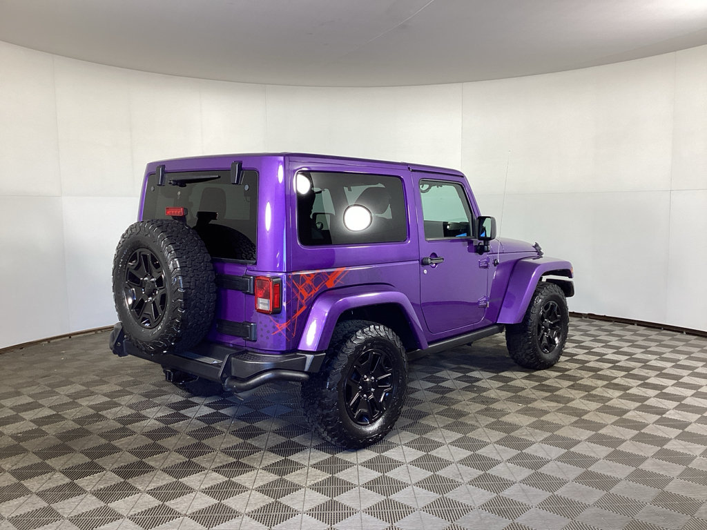 Used 2016 Jeep Wrangler Sahara AWD/4WD image 2