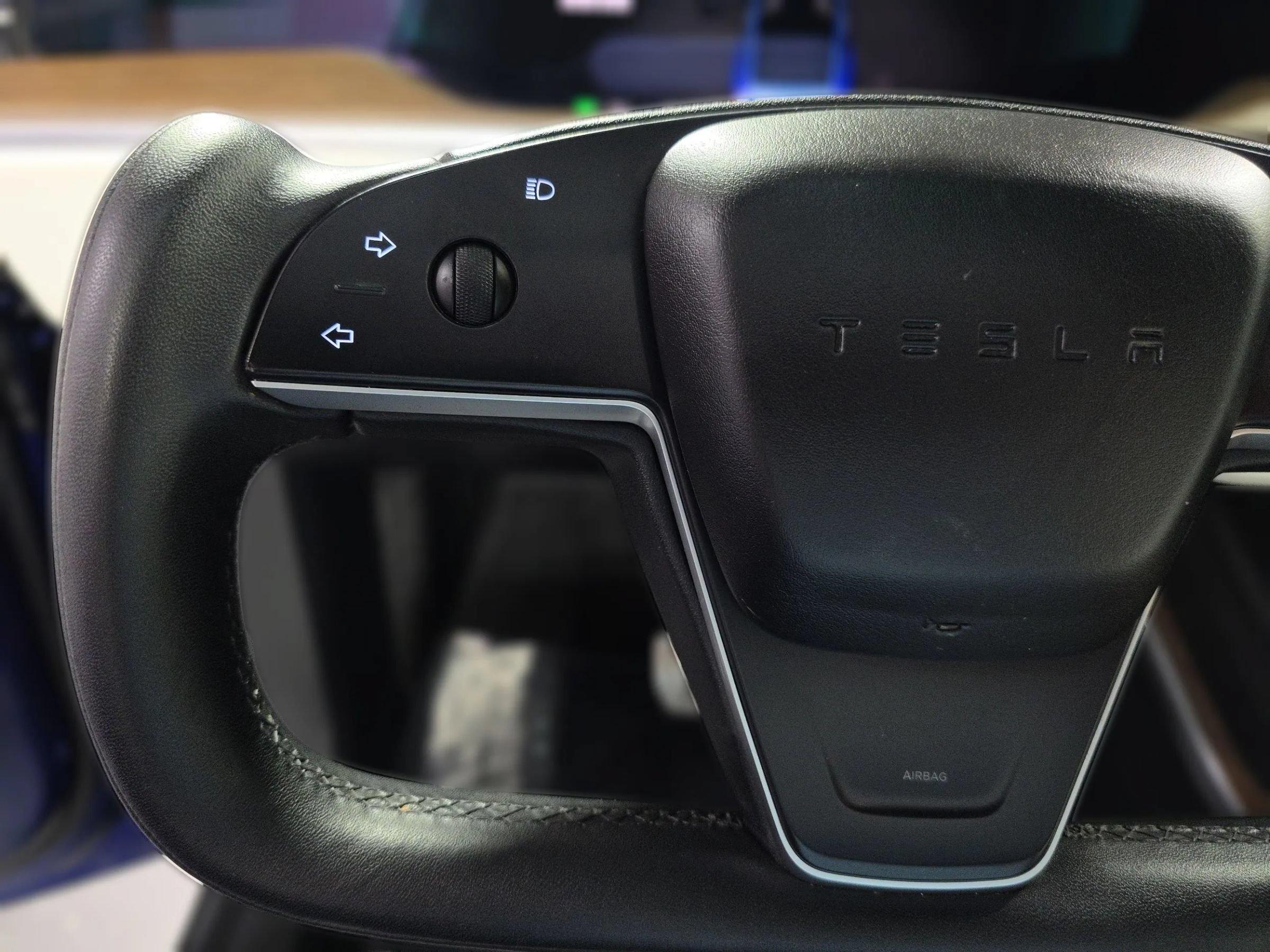 Used 2023 Tesla Model X AWD/4WD image 31