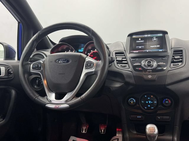 Used 2015 Ford Fiesta ST FWD image 27