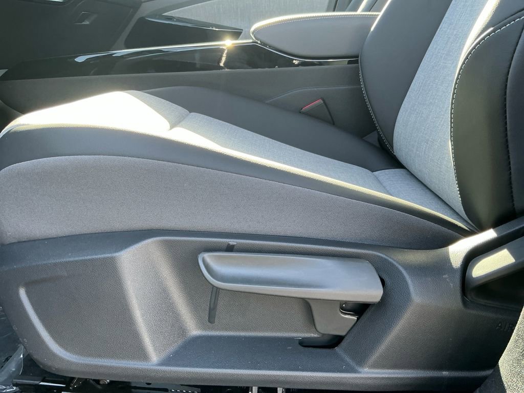 New 2026 Volkswagen ID.4 Pro image 22