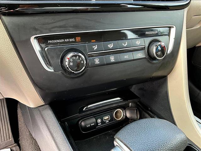 Used 2016 Kia Optima LX FWD image 23