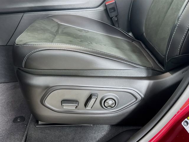 New 2025 Jeep Grand Cherokee L Laredo image 21