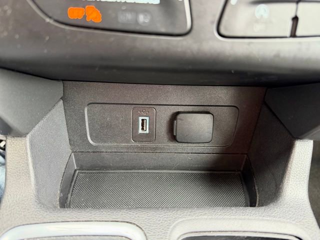 Used 2018 Ford Escape SE image 34