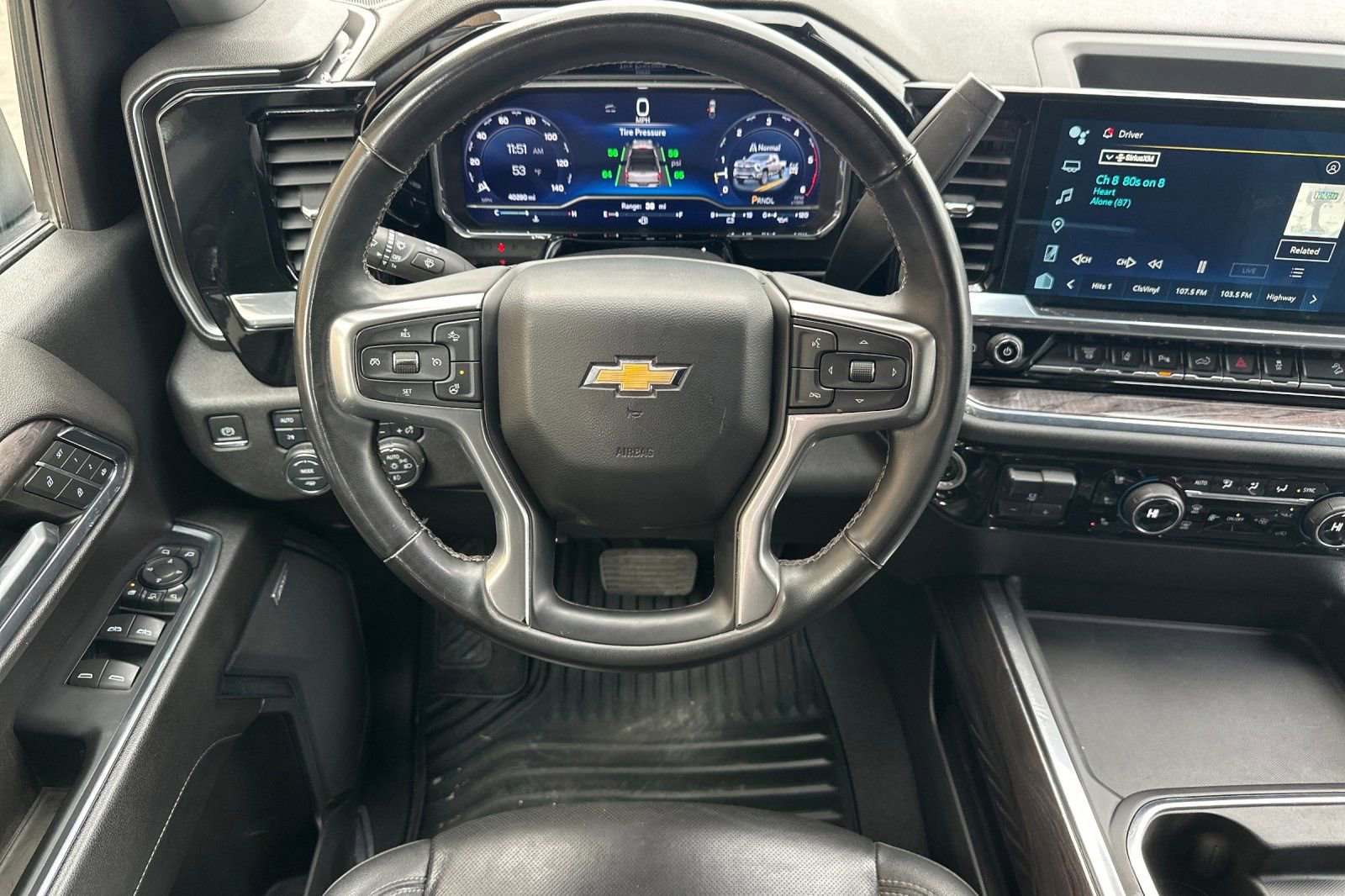 Used 2024 Chevrolet Silverado 2500 LTZ w/ LTZ Convenience Package image 15