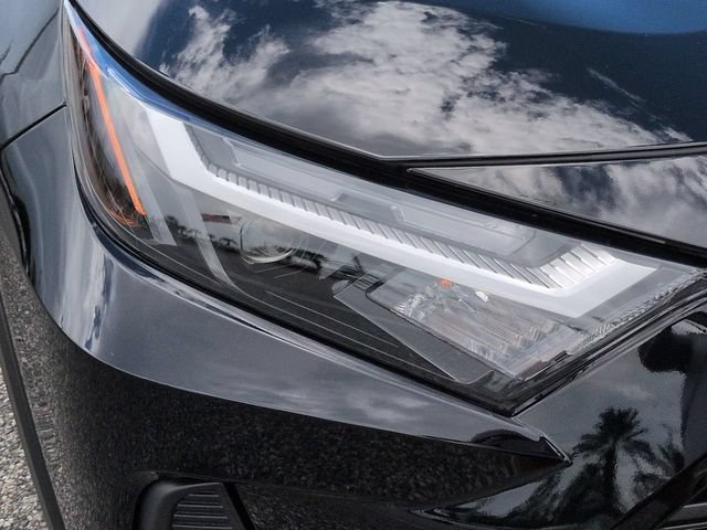 Certified 2025 Toyota RAV4 LE AWD/4WD image 10