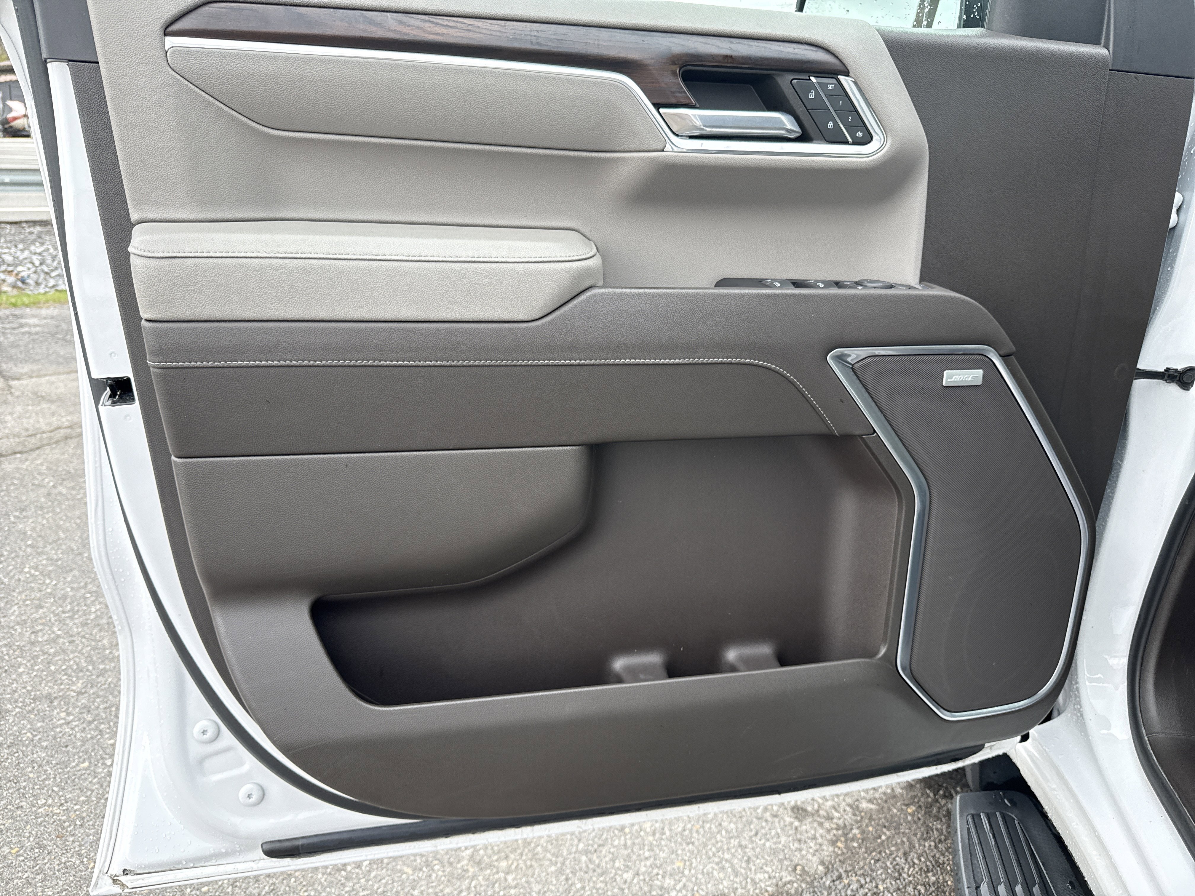 Used 2022 GMC Sierra 1500 SLT w/ SLT Premium Plus Package image 14