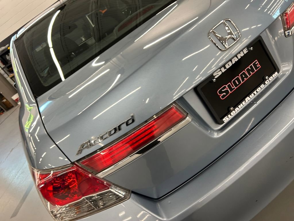 Used 2011 Honda Accord EX-L image 24