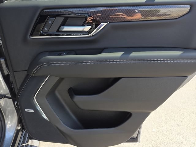 New 2026 GMC Yukon Elevation w/ Elevation Premium Package AWD/4WD image 32