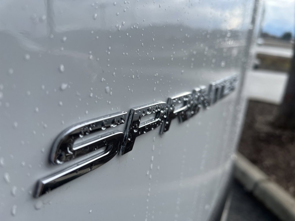 Used 2024 Mercedes-Benz Sprinter 3500 image 12