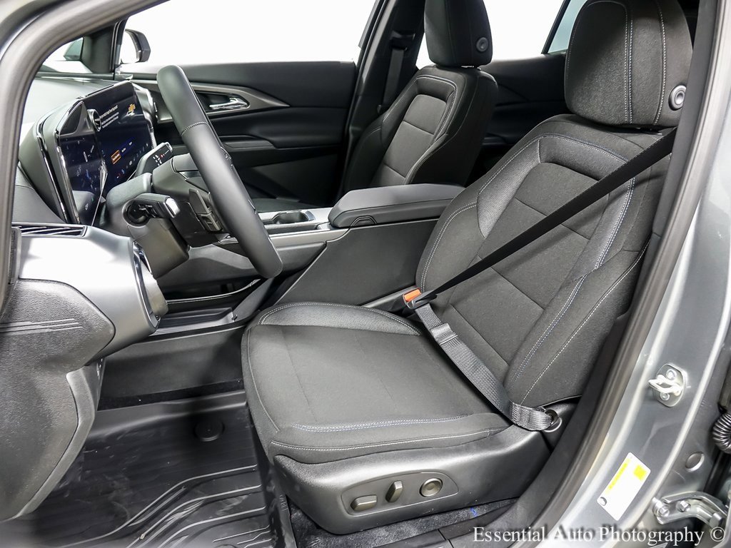 New 2026 Chevrolet Equinox EV LT image 9