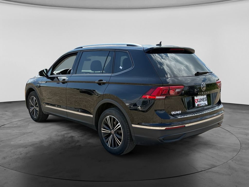 Used 2024 Volkswagen Tiguan Wolfsburg Edition AWD/4WD image 8